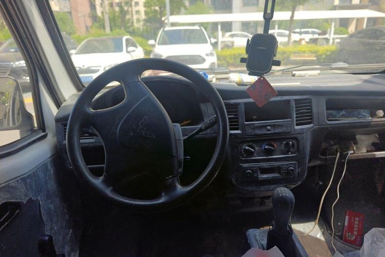 Used Wuling Zhiguang 2015 1.2L Practical LS-I Model Steering Wheel
