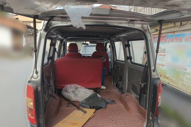 Used Wuling Zhiguang 2015 1.2L S Standard Model LSI Trunk