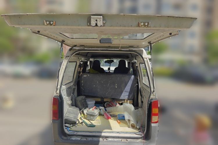 Used Wuling Zhiguang 2015 1.2L Practical LS-I Model Trunk
