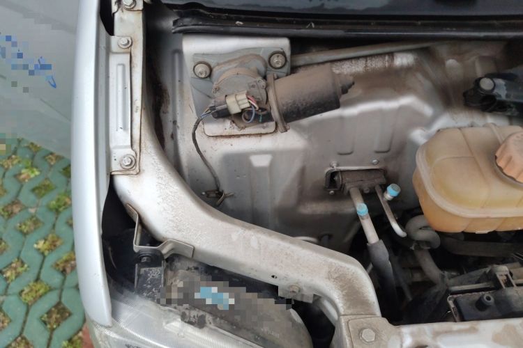 Used Wuling Zhiguang 2019 1.2L Van Utility Model 2 Seats Engine Bay Right