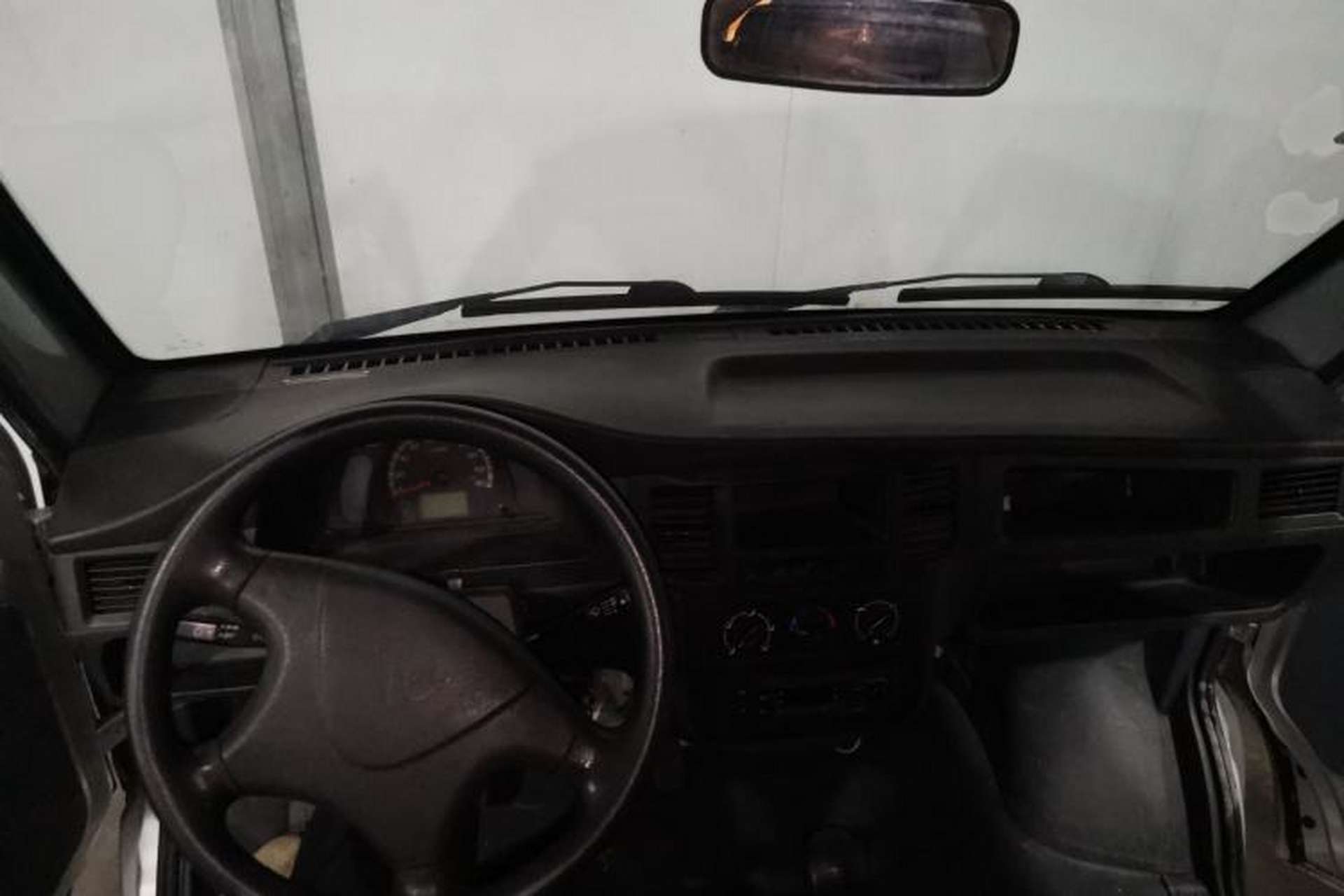 Used Wuling Zhiguang 2019 1.2L Van Utility Model 2 Seats Center Console