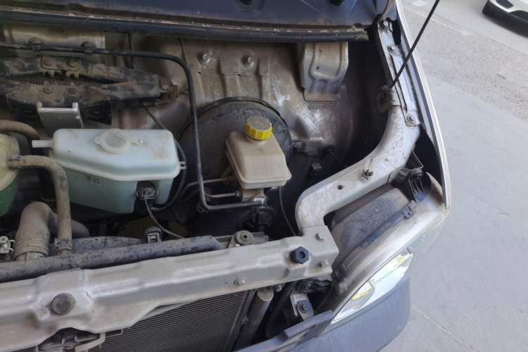 Used Wuling Zhiguang  Engine Bay Left