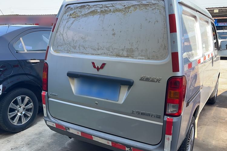 Used Wuling Zhiguang 2019 1.2L Van Utility Model 2 Seats Exterior 4