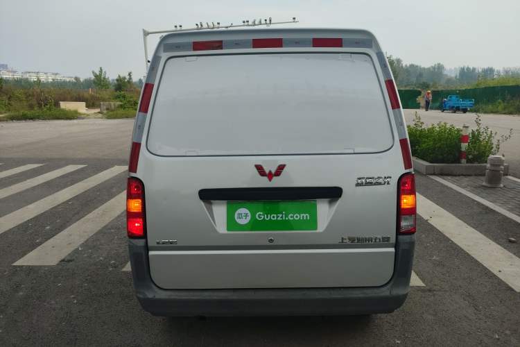 Used Wuling Zhiguang 2019 1.2L Van Utility Model 2 Seats Exterior 4