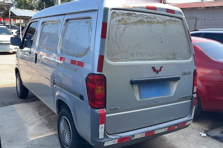 Used Wuling Zhiguang 2019 1.2L Van Utility Model 2 Seats Exterior 5