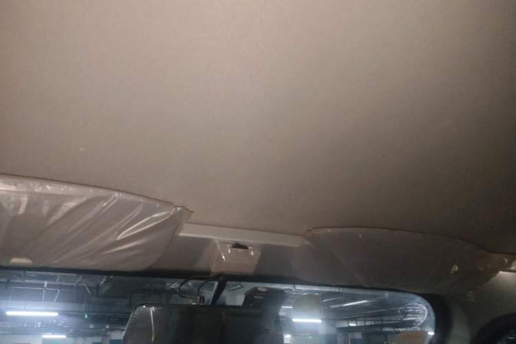 Used Wuling Zhiguang 2019 1.2L Van Utility Model 2 Seats Headliner