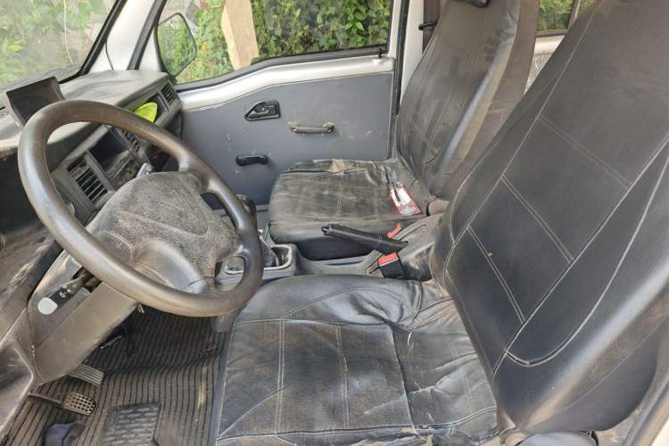 Used Wuling Zhiguang 2019 1.2L Van Utility Model 5-Seater Left Front Seat