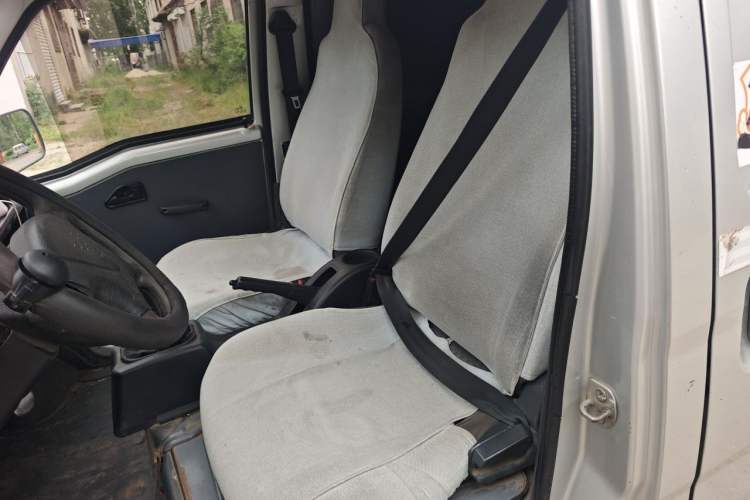 Used Wuling Zhiguang 2019 1.2L Van Utility Model 2 Seats Left Rear Seat