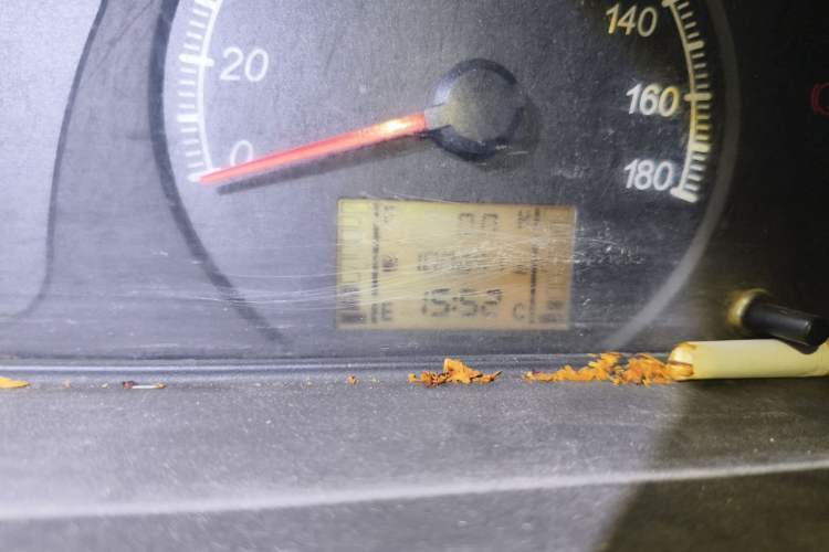 Used Wuling Zhiguang 2019 1.2L Van Utility Model 2 Seats Odometer Close Up
