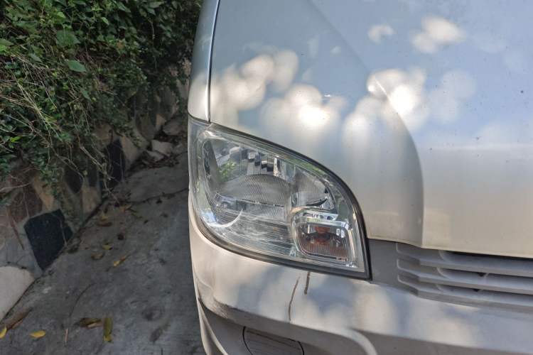 Used Wuling Zhiguang 2019 1.2L Van Utility Model 5-Seater Right Front Headlight