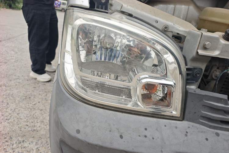 Used Wuling Zhiguang 2019 1.2L Van Utility Model 2 Seats Right Front Headlight