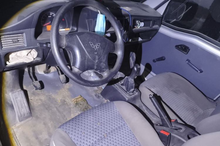 Used Wuling Zhiguang 2019 1.2L Van Utility Model 2 Seats Steering Wheel