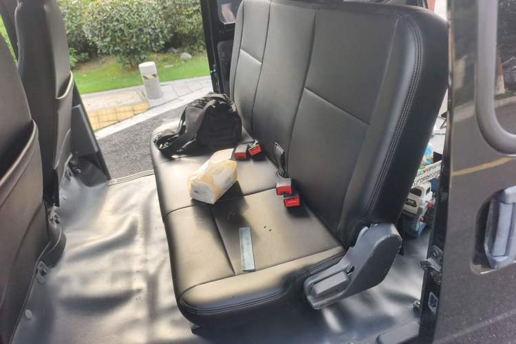 Used Wuling Zhiguang 2020 1.2L Practical Model China VI LSI Left Rear Seat