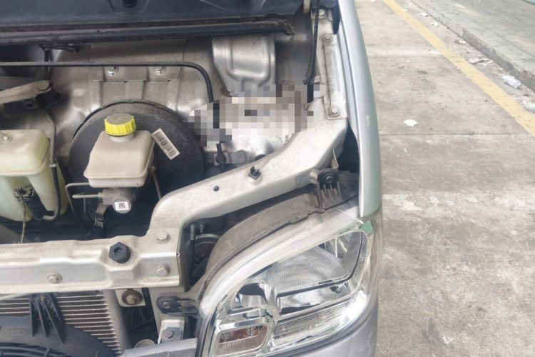 Used Wuling Zhiguang 2020 1.2L Van Utility Model China VI Emission Standard 2 Seats LSI Engine Bay Left