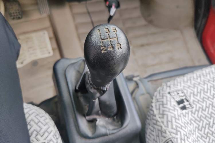 Used Wuling Zhiguang 2020 1.2L Van Utility Model China VI Emission Standard 2 Seats LSI Gear Lever