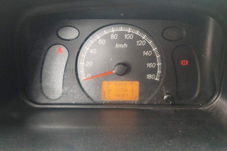 Used Wuling Zhiguang 2020 1.2L Van Utility Model China VI Emission Standard 2 Seats LSI Instrument Cluster