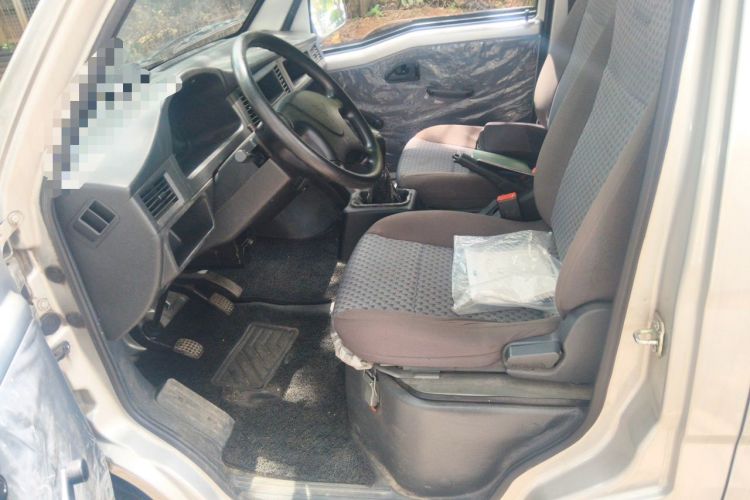 Used Wuling Zhiguang 2020 1.2L Van Utility Model China VI Emission Standard 2 Seats LSI Left Front Seat