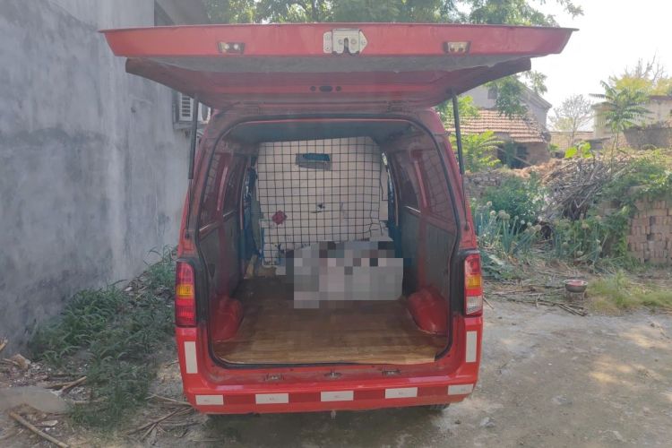 Used Wuling Zhiguang 2020 1.2L Van Utility Model China VI Emission Standard 2 Seats LSI Trunk