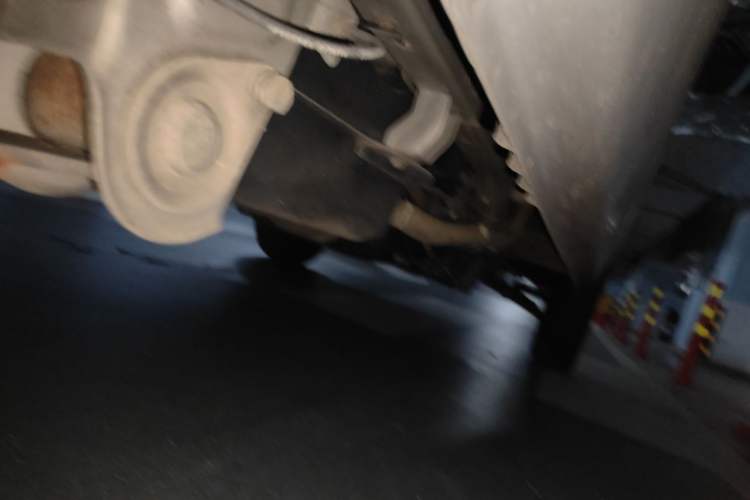 Used Wuling Zhiguang 2020 1.2L Practical Model China VI LSI Chassis Rear Right