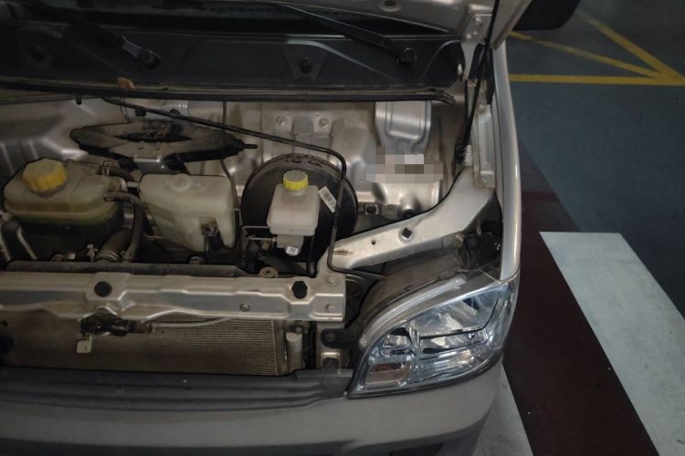 Used Wuling Zhiguang 2020 1.2L Practical Model China VI LSI Engine Bay Left
