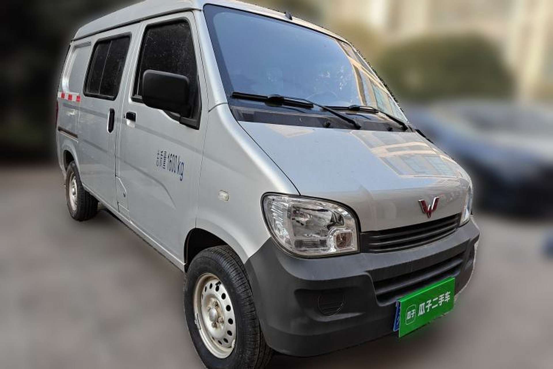 Used Wuling Zhiguang 2020 1.2L Van Utility Model China VI Emission Standard 5-Seater LSI Front Right 45 Deg