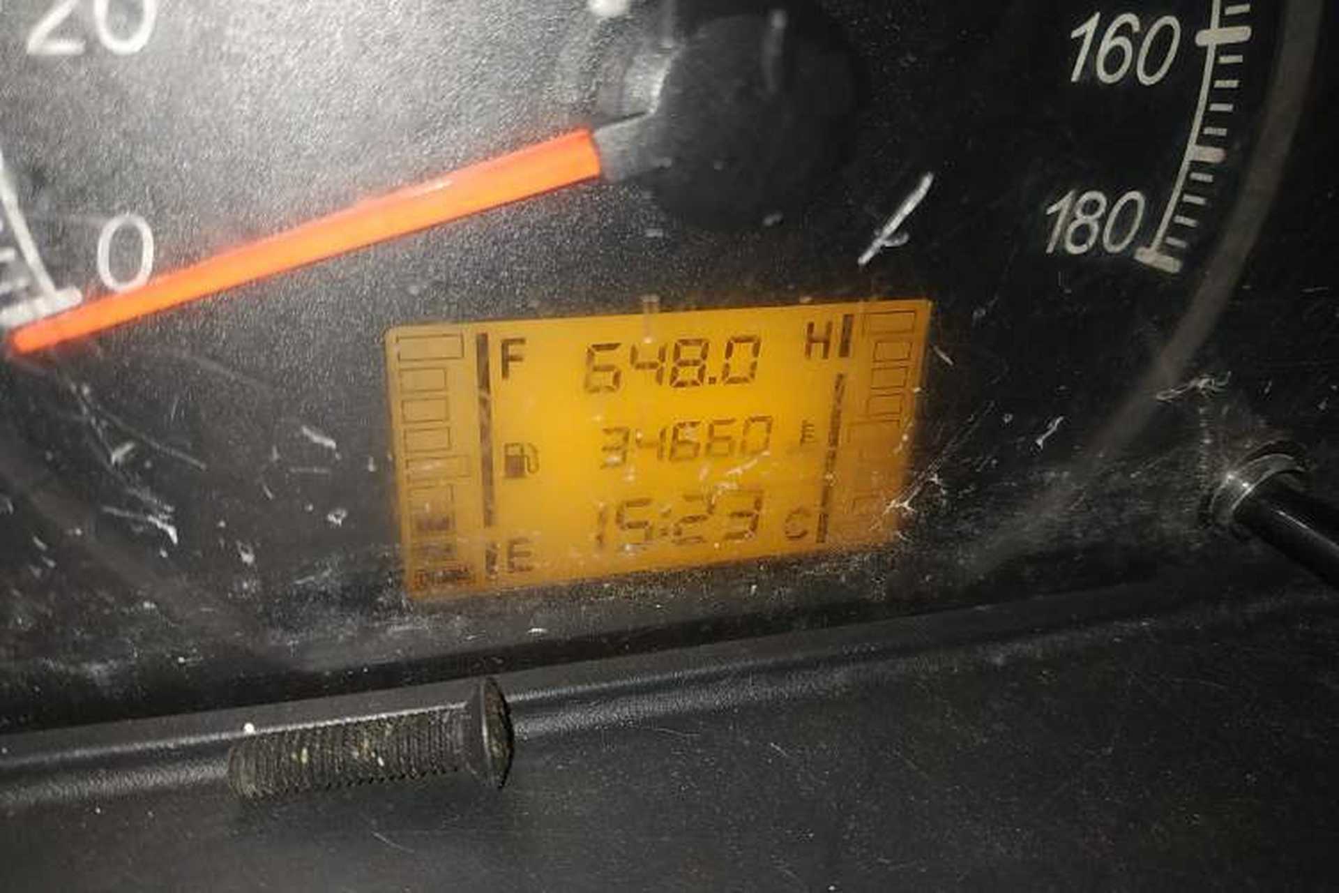 Used Wuling Zhiguang 2020 1.2L Practical Model China VI LSI Odometer Close Up