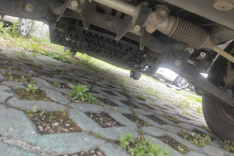 Used Wuling Zhiguang 2020 1.2L Practical Model China VI LSI Chassis Front