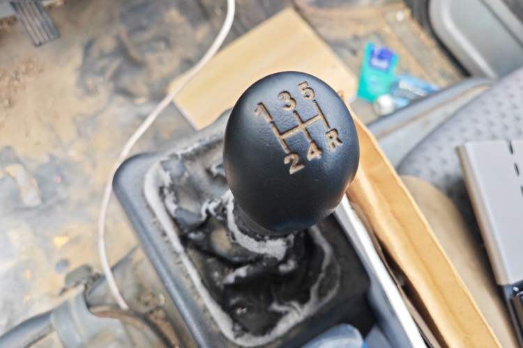 Used Wuling Zhiguang 2020 1.2L Practical Model China VI LSI Gear Lever