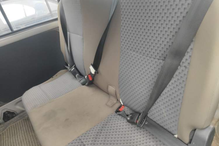 Used Wuling Zhiguang 2020 1.2L Practical Model China VI LSI Left Rear Seat