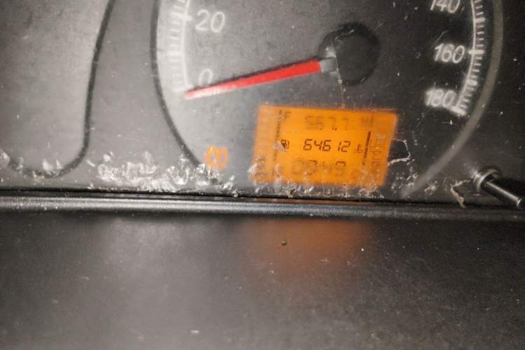 Used Wuling Zhiguang 2020 1.2L Practical Model China VI LSI Odometer Close Up