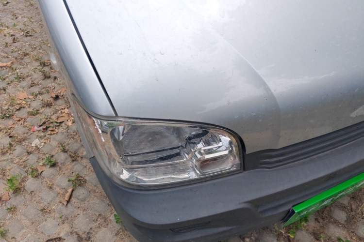 Used Wuling Zhiguang 2020 1.2L Practical Model China VI LSI Right Front Headlight