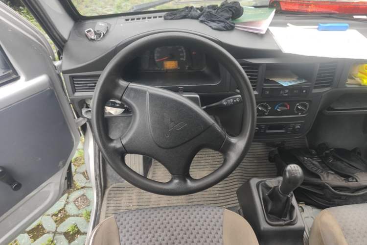 Used Wuling Zhiguang 2020 1.2L Practical Model China VI LSI Steering Wheel