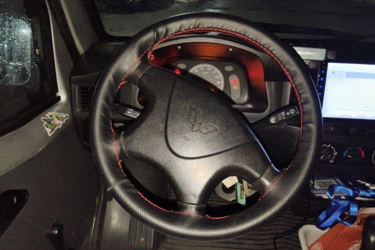 Used Wuling Zhiguang 2020 1.2L Practical Model China VI LSI Steering Wheel