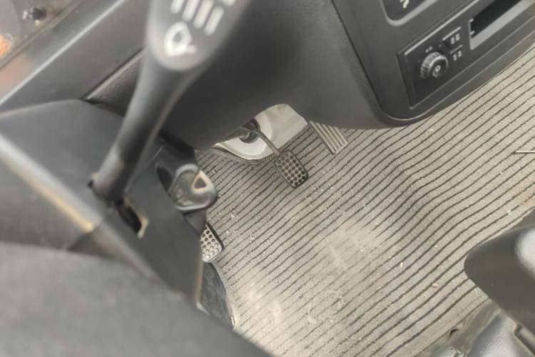 Used Wuling Zhiguang 2020 1.2L Practical Model China VI LSI Vehicle Key