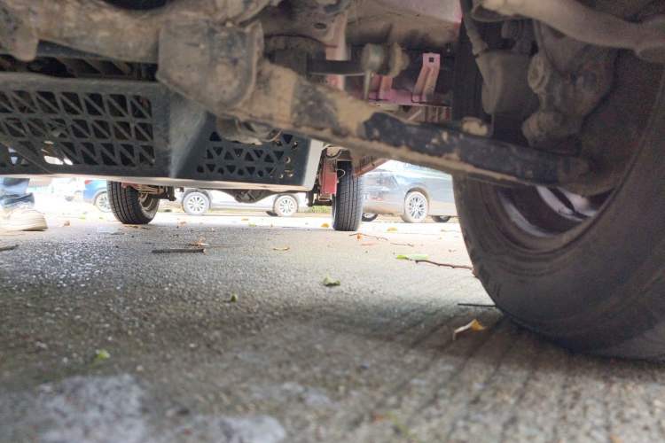 Used Wuling Zhiguang 2020 1.2L Practical Model China VI LSI Chassis Front Left