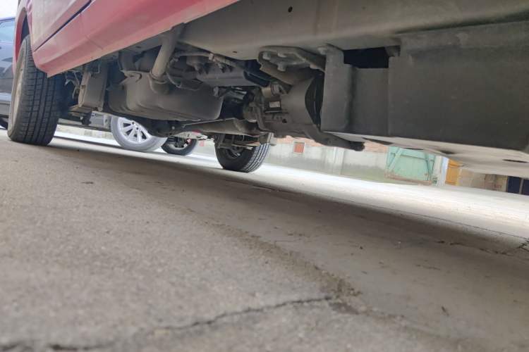 Used Wuling Zhiguang 2020 1.2L Practical Model China VI LSI Chassis Front Right
