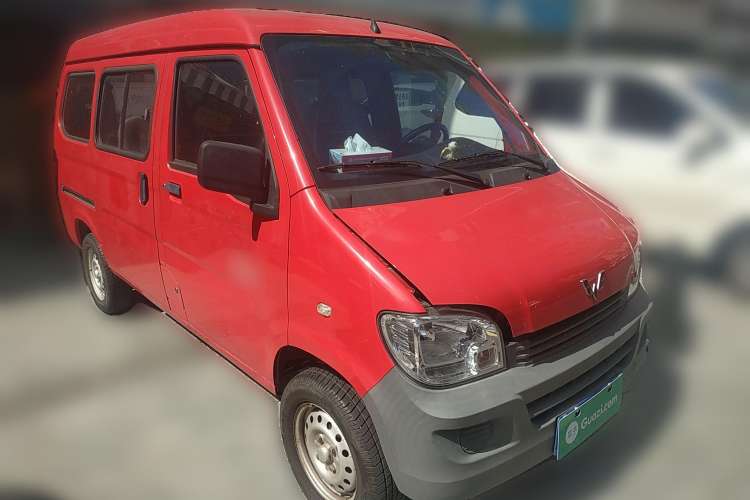 Used Wuling Zhiguang 2020 1.2L Practical Model China VI LSI Front Right 45 Deg