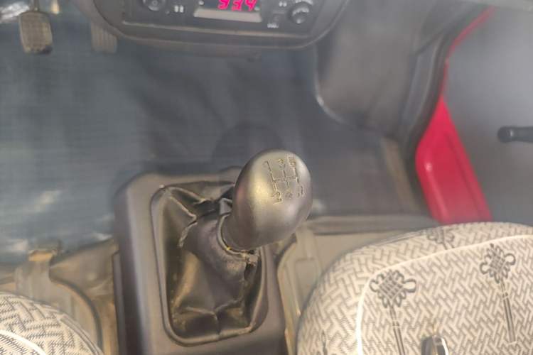 Used Wuling Zhiguang 2020 1.2L Practical Model China VI LSI Gear Lever