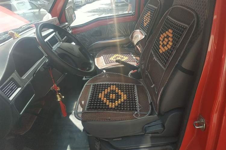 Used Wuling Zhiguang 2020 1.2L Practical Model China VI LSI Left Front Seat