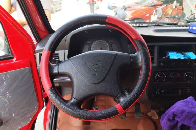 Used Wuling Zhiguang 2020 1.2L Practical Model China VI LSI Steering Wheel