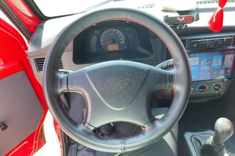 Used Wuling Zhiguang 2020 1.2L Practical Model China VI LSI Steering Wheel