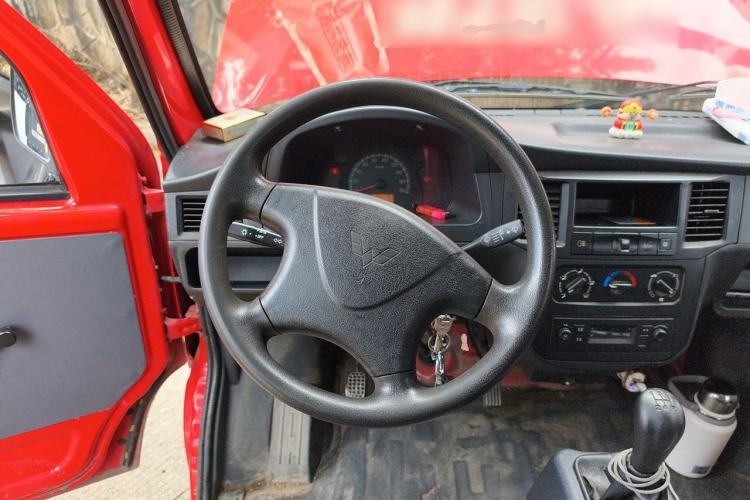 Used Wuling Zhiguang 2020 1.2L Practical Model China VI LSI Steering Wheel