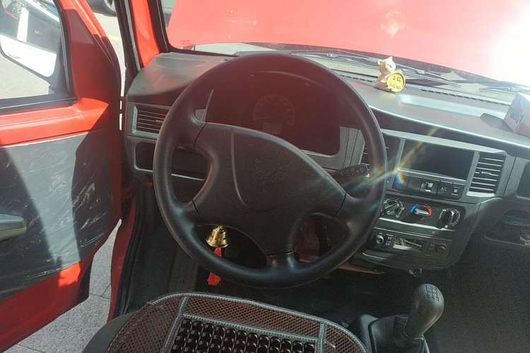 Used Wuling Zhiguang 2020 1.2L Practical Model China VI LSI Steering Wheel