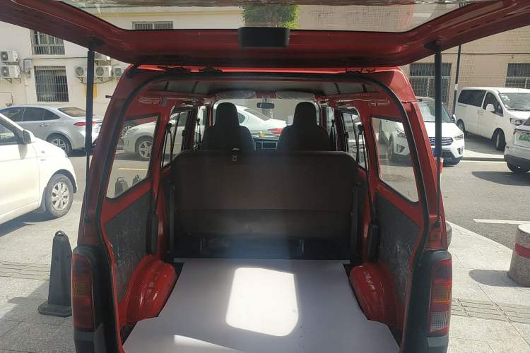 Used Wuling Zhiguang 2020 1.2L Practical Model China VI LSI Trunk