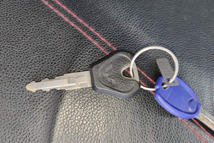 Used Wuling Zhiguang 2020 1.2L Practical Model China VI LSI Vehicle Key