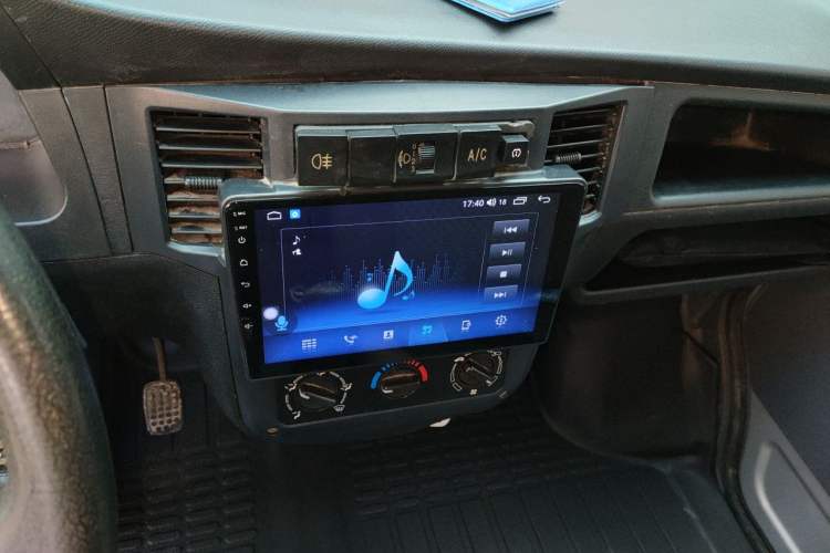 Used Wuling Zhiguang 2020 1.2L Practical Model China VI LSI Audio And AC Panel