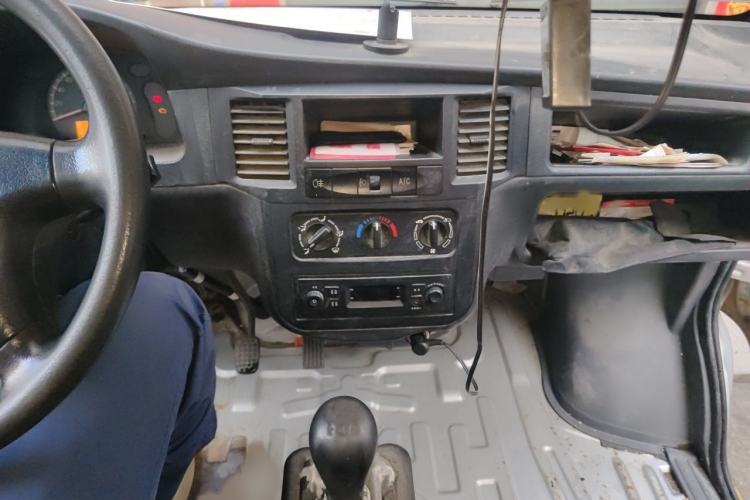 Used Wuling Zhiguang 2020 1.2L Practical Model China VI LSI Audio And AC Panel