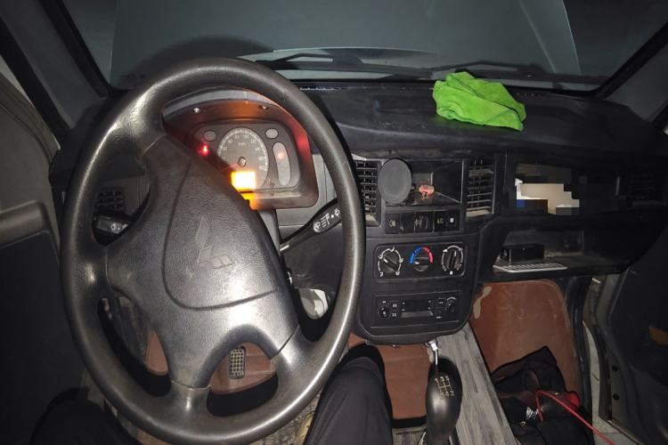 Used Wuling Zhiguang 2020 1.2L Practical Model China VI LSI Center Console