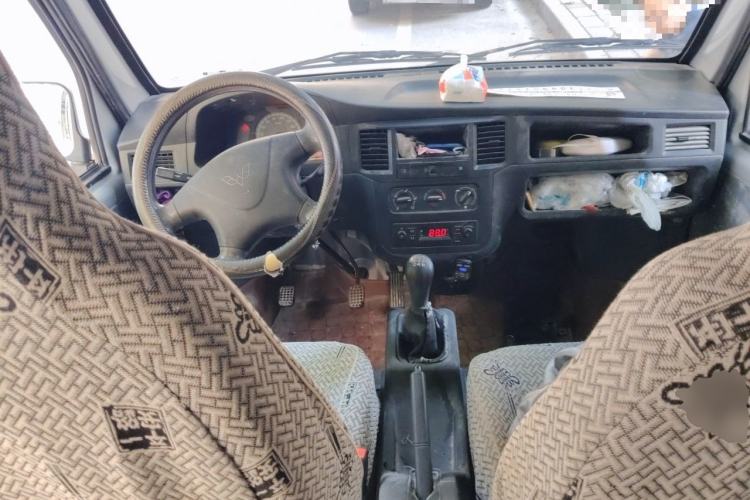 Used Wuling Zhiguang 2020 1.2L Practical Model China VI LSI Center Console