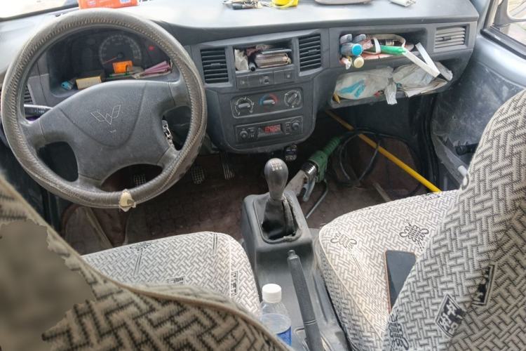Used Wuling Zhiguang 2020 1.2L Practical Model China VI LSI Center Console